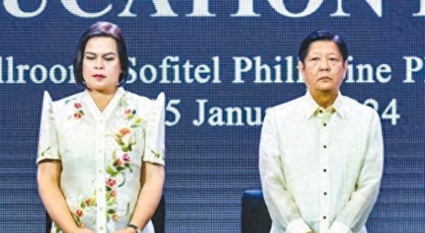 牛点策略 开始摊牌, 菲内斗骤然升级, 选总统还是副总统? 16万菲军已做选择